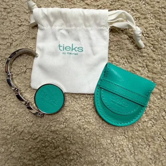 Tieks by Gavrieli Turquoise Leather punch and purse hook - Picture 1 of 2